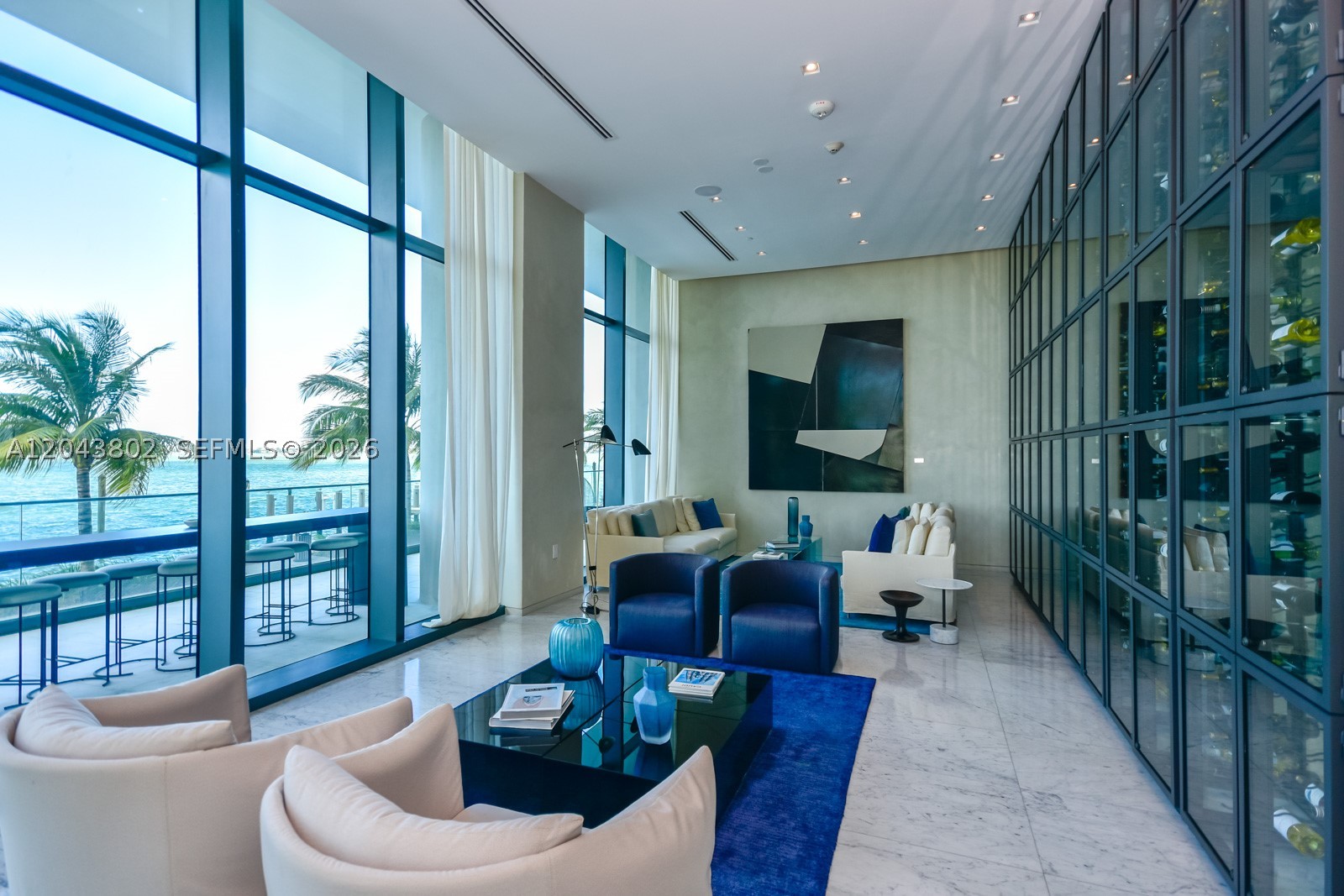 ONE PARAISO CONDO - Residential