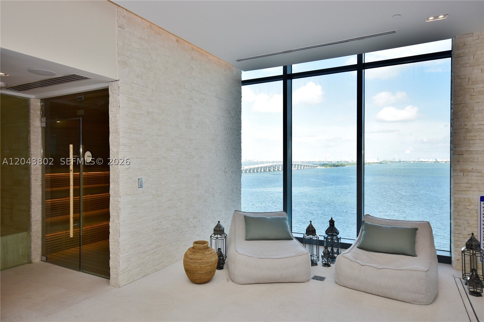ONE PARAISO CONDO - Residential