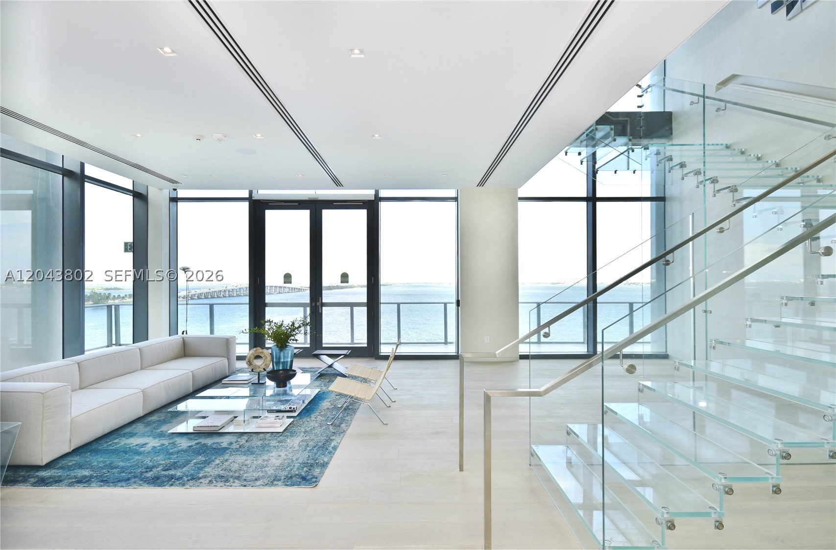 ONE PARAISO CONDO - Residential