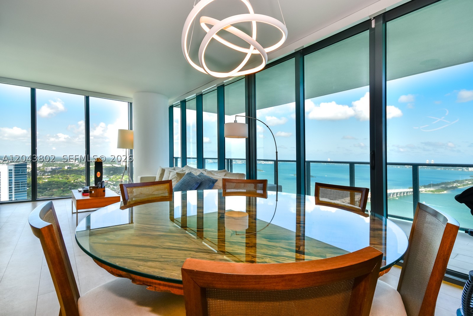 ONE PARAISO CONDO - Residential