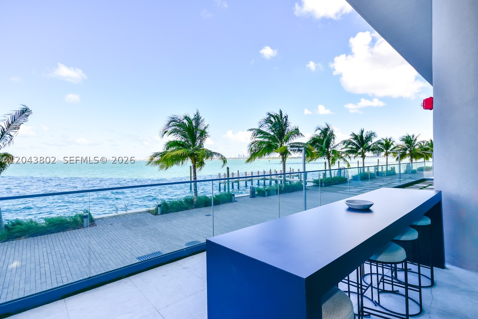 ONE PARAISO CONDO - Residential