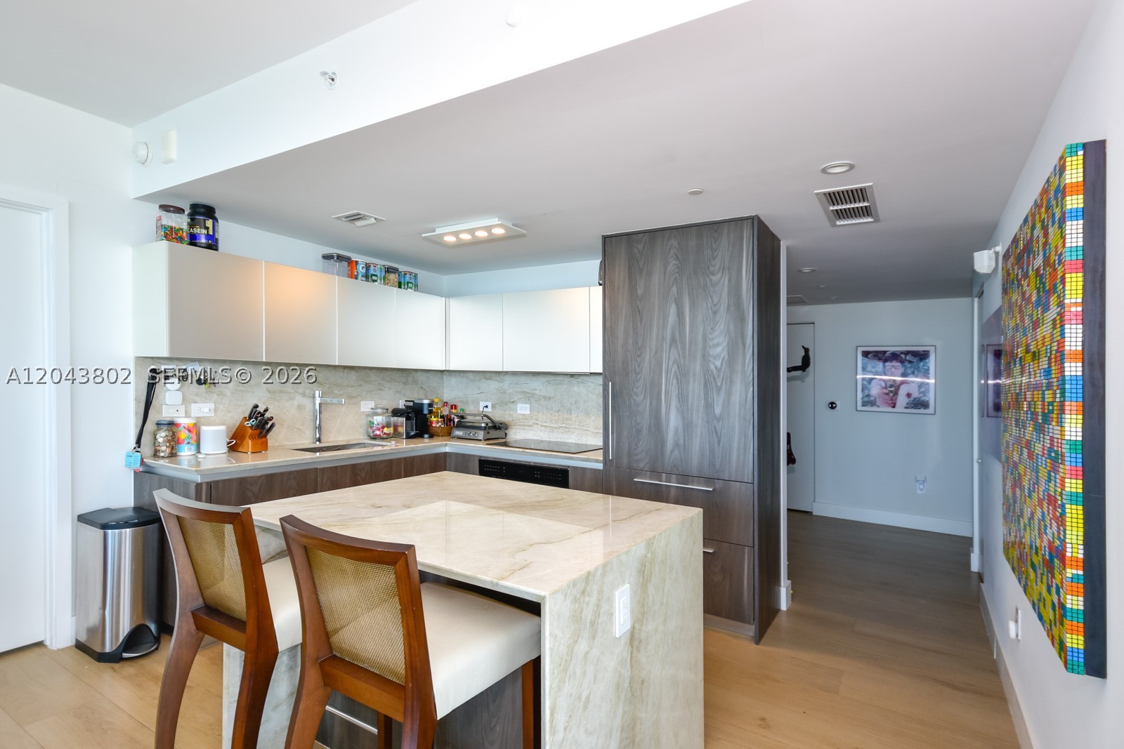 ONE PARAISO CONDO - Residential