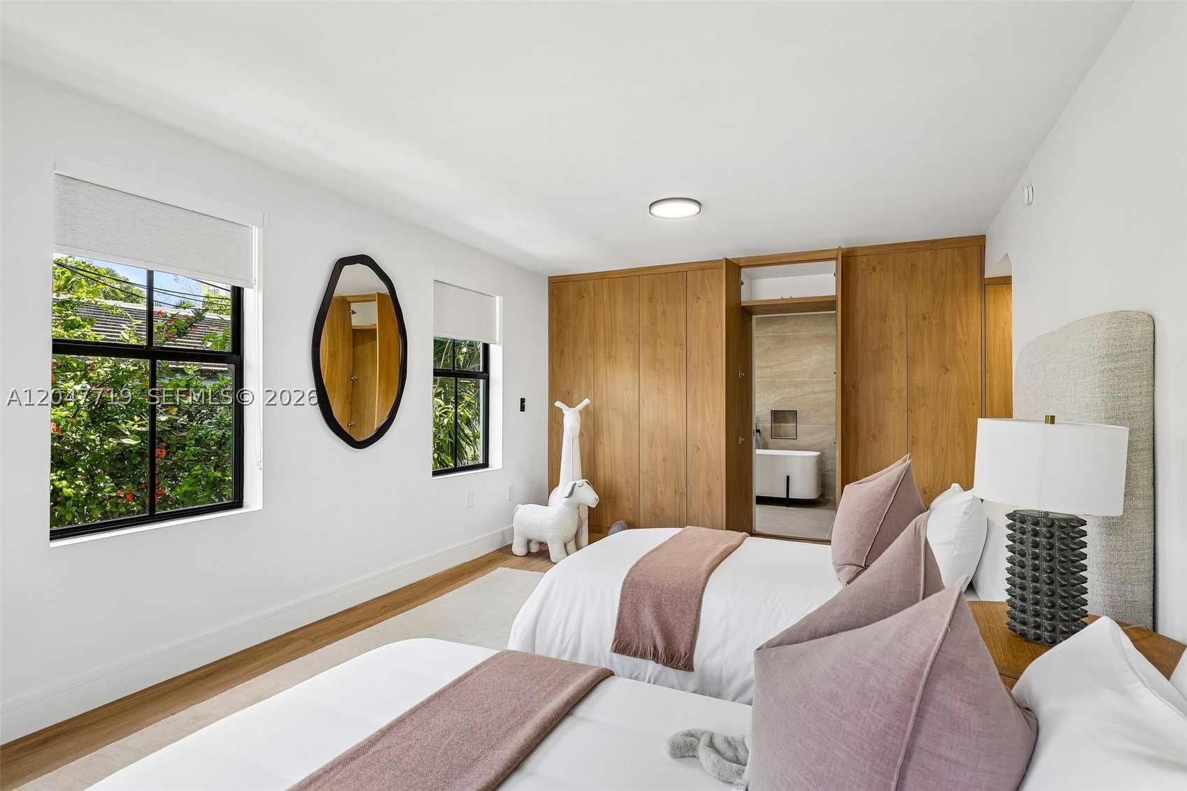 ALTOS DEL MAR NO 3 - Residential