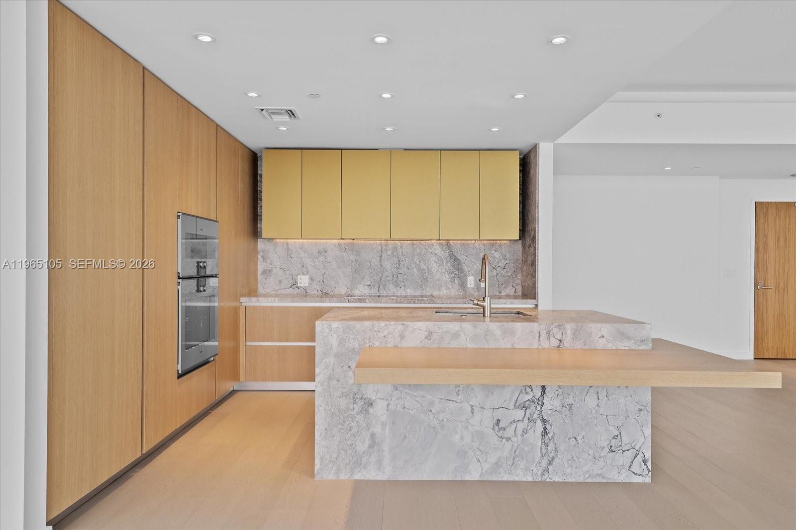 FIVE PARK CONDO - Residential