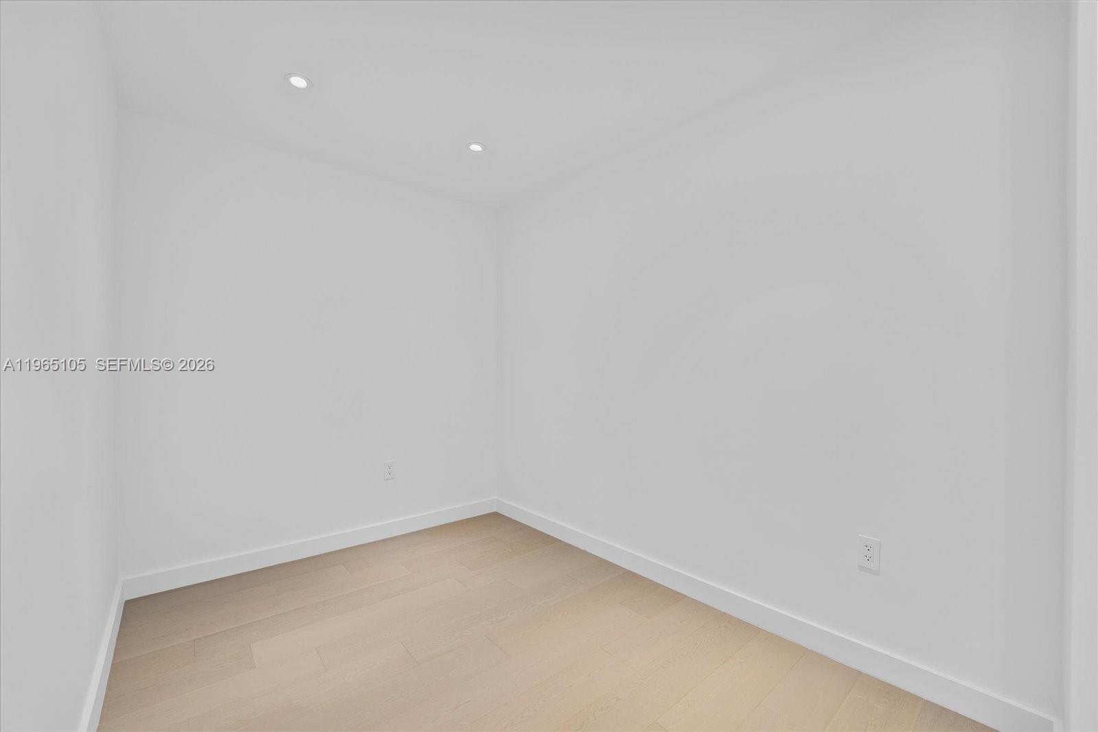FIVE PARK CONDO - Residential