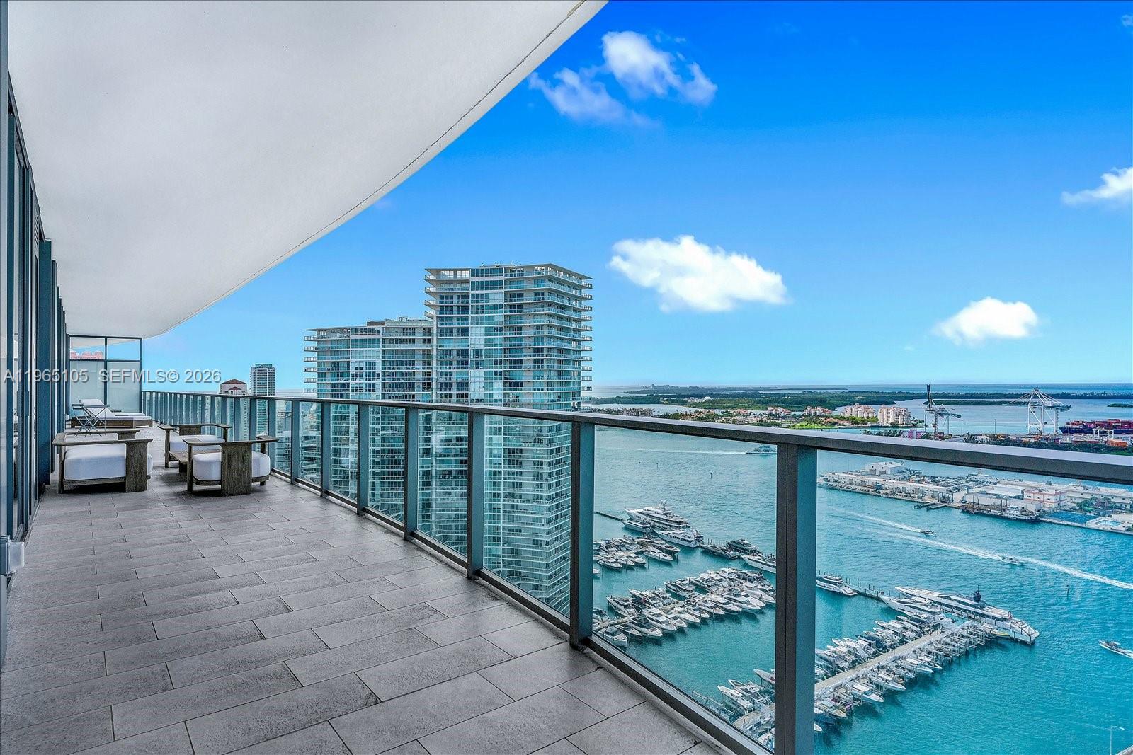 FIVE PARK CONDO - Residential