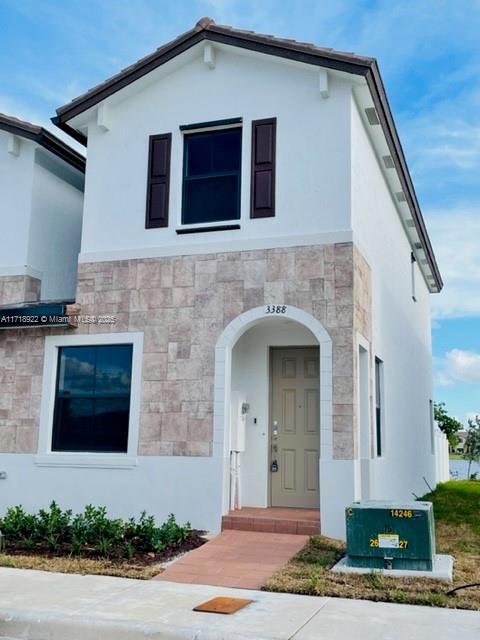 Brand new Townhouse in The Prestigious Aquabella Community, upgraded unit with Tile floor on the first floor,
stainless steel appliances, precious lamps, vents, lake view. Corner unit. Deluxe clubhouse with a community pool,
fitness center, and more.