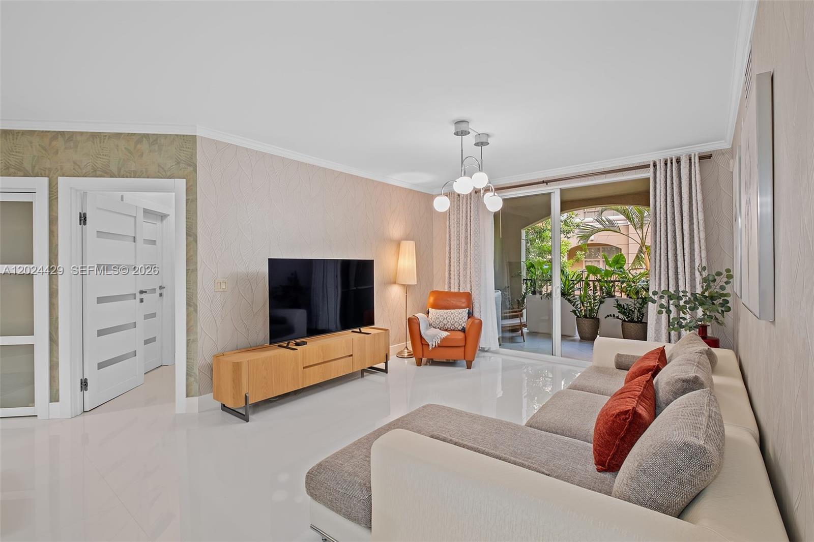 PORTO BELLAGIO CONDO - Residential