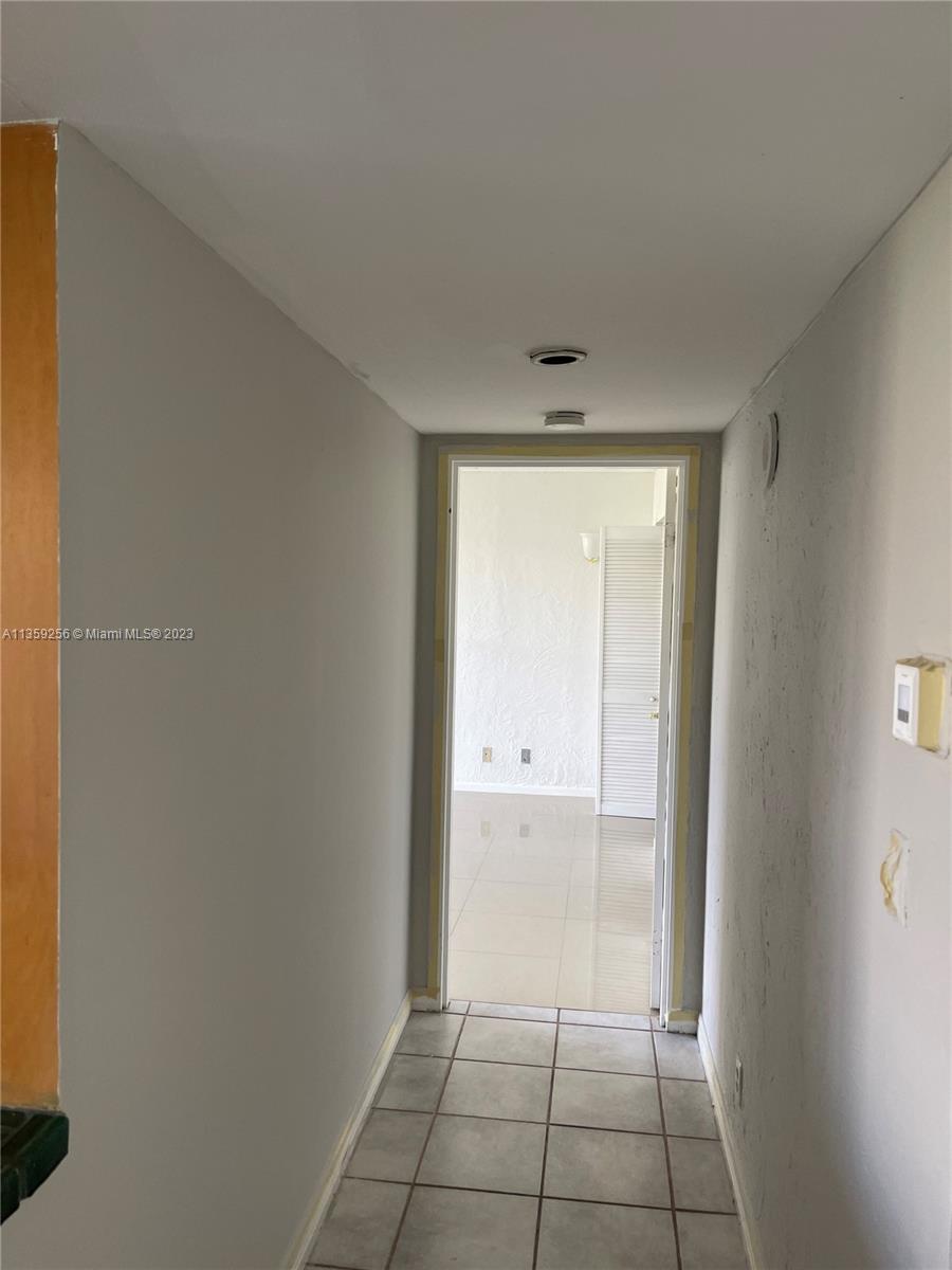 PLAZA OF AMERICAS CONDO P - Residential Lease