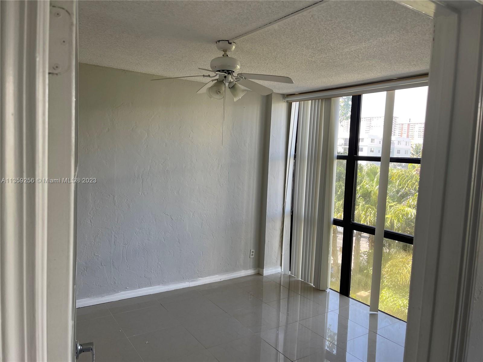 PLAZA OF AMERICAS CONDO P - Residential Lease