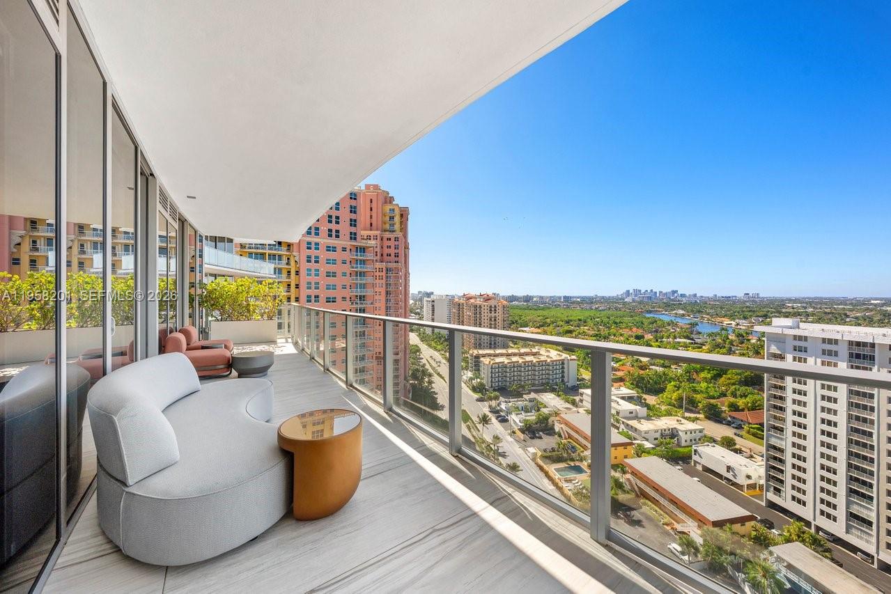 2200 FORT LAUDERDALE BEACH - Residential