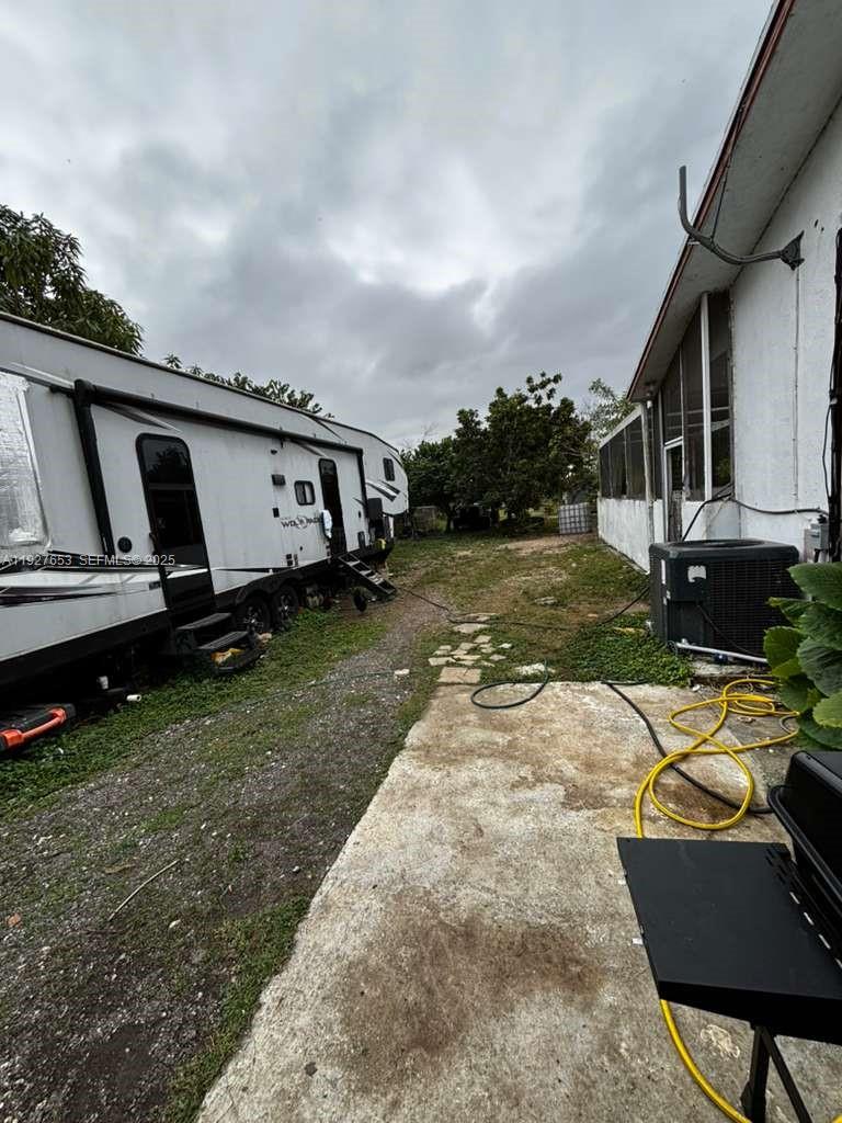Near Florida City - Residential