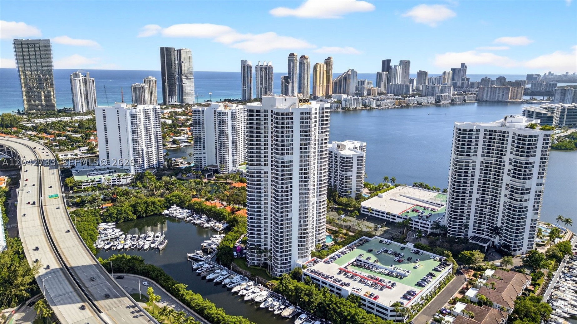 MYSTIC POINTE TOWER 400 C - Residential