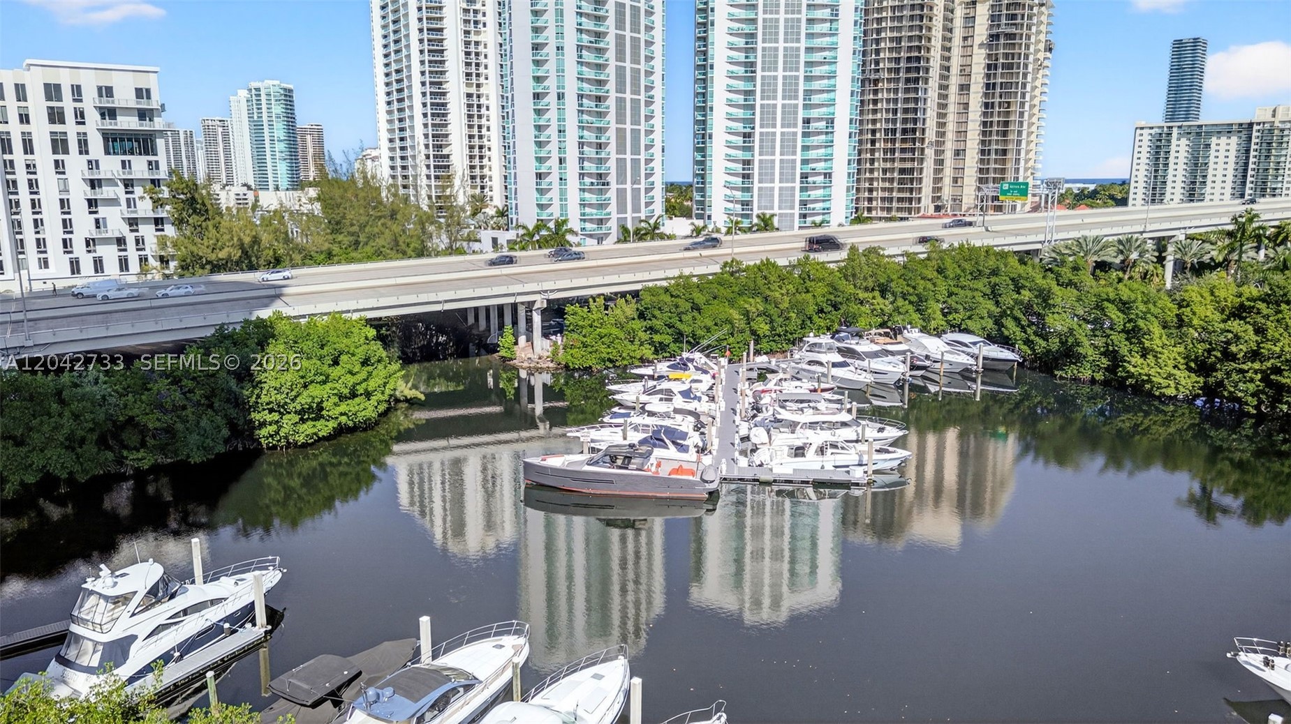 MYSTIC POINTE TOWER 400 C - Residential