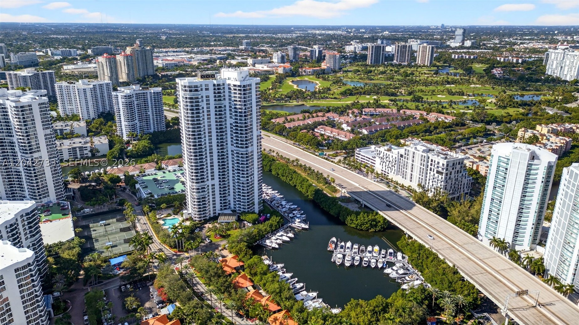 MYSTIC POINTE TOWER 400 C - Residential