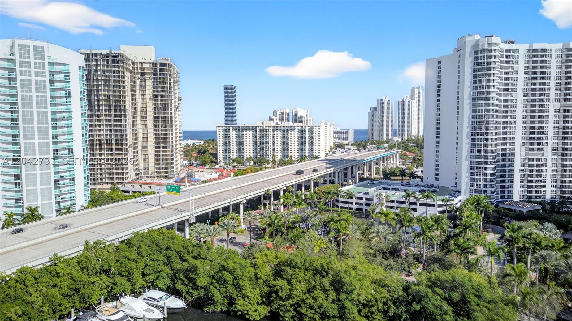 MYSTIC POINTE TOWER 400 C - Residential