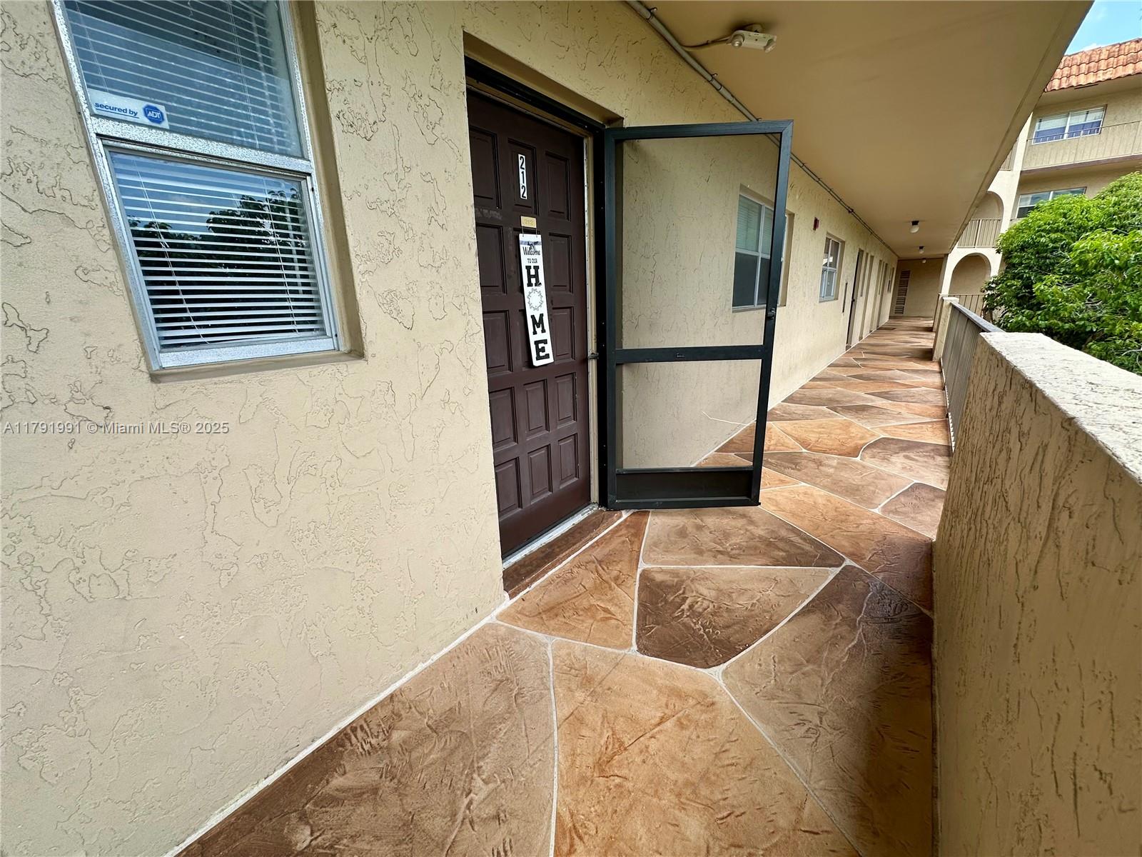 INVERRARY COUNTRY CLUB - Residential