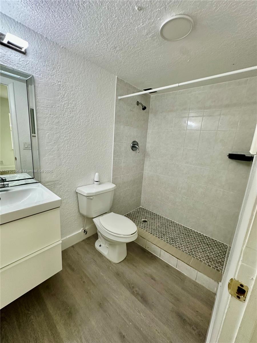 INVERRARY COUNTRY CLUB - Residential