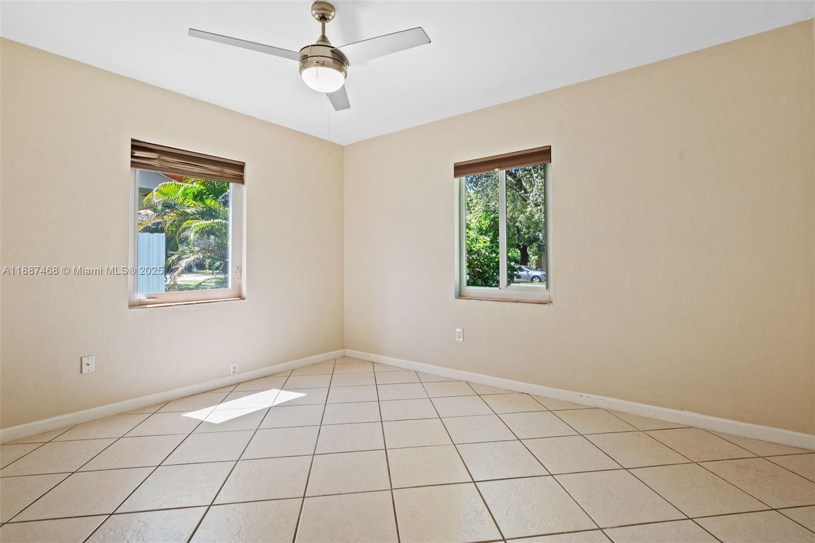COUNTRY CLUB ESTATES SEC - Residential