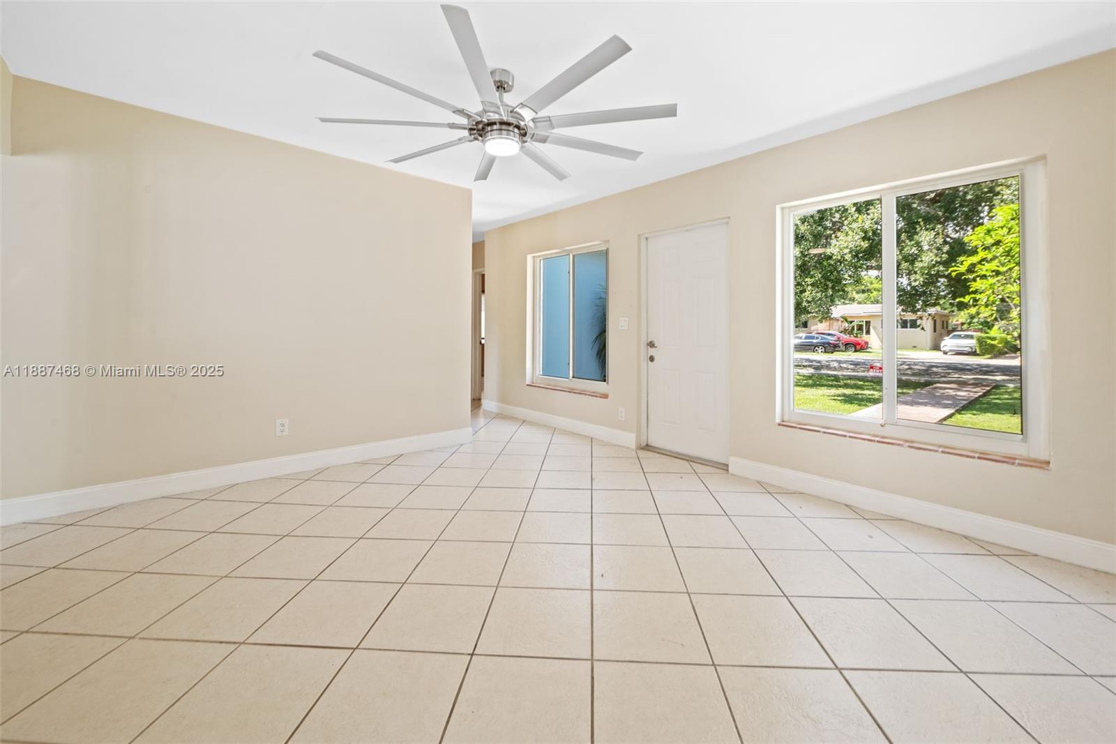 COUNTRY CLUB ESTATES SEC - Residential
