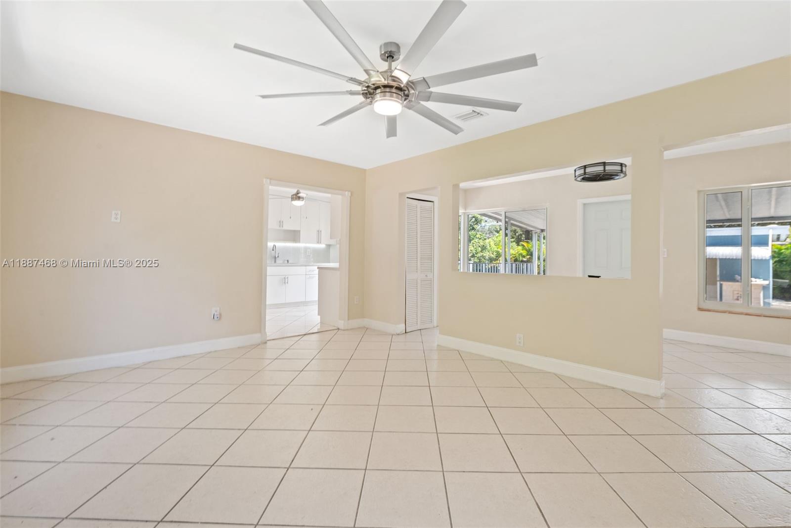 COUNTRY CLUB ESTATES SEC - Residential