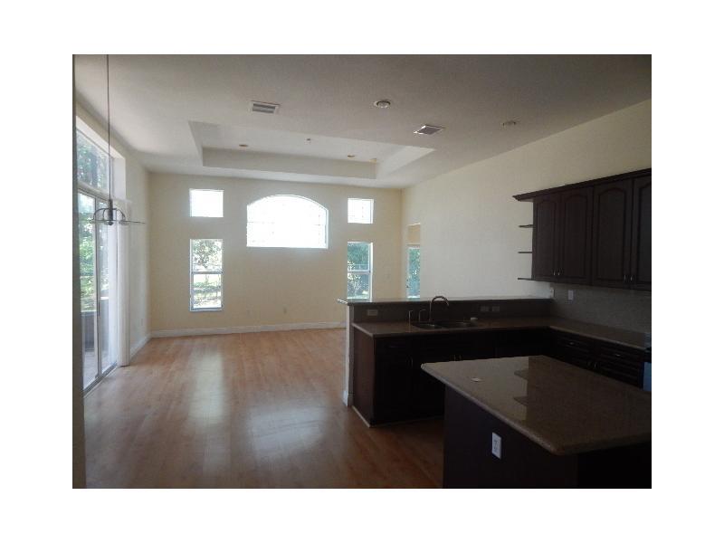 PHOENICIAN COVE 172-108 B - Residential