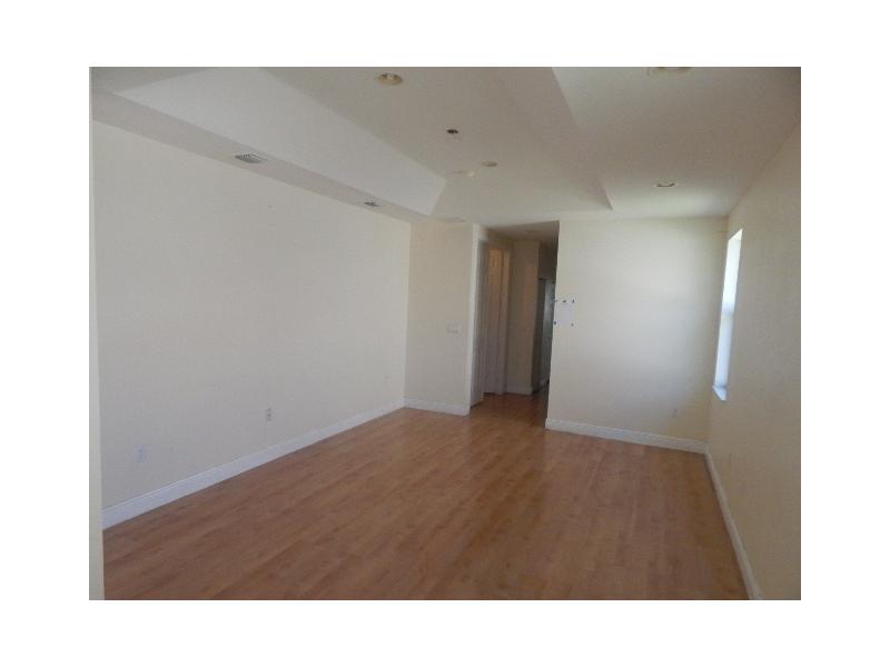 PHOENICIAN COVE 172-108 B - Residential