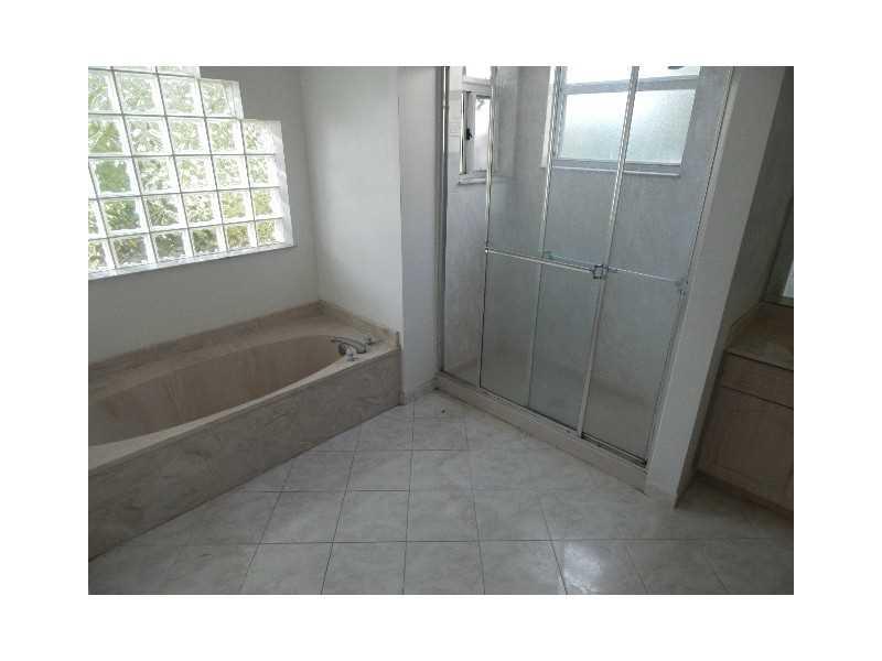 PHOENICIAN COVE 172-108 B - Residential
