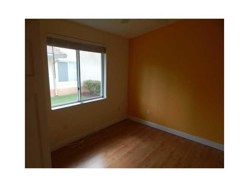 PHOENICIAN COVE 172-108 B - Residential