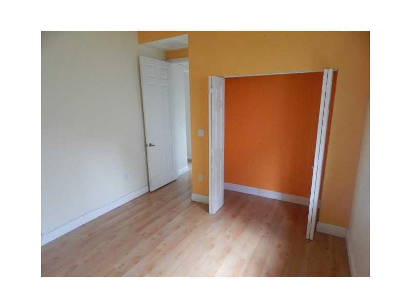 PHOENICIAN COVE 172-108 B - Residential