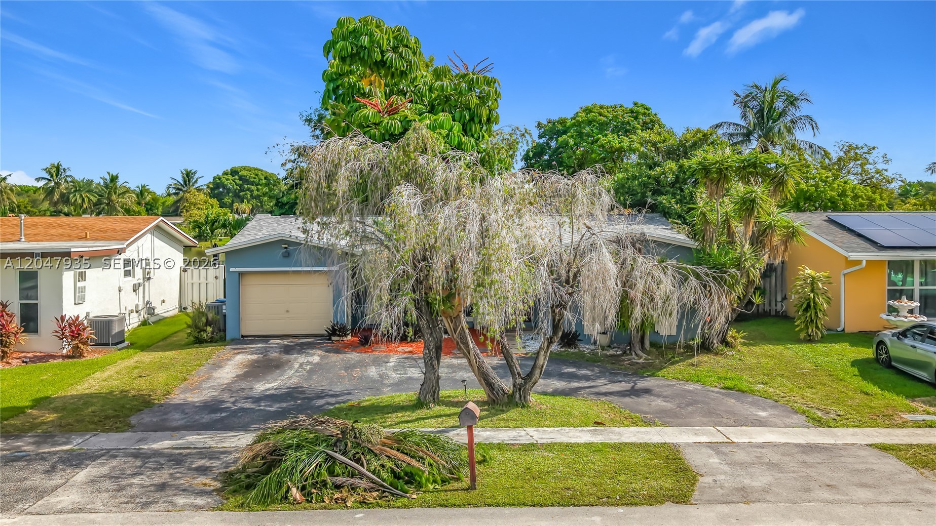 SUNRISE GOLF VILLAGE SEC - Residential