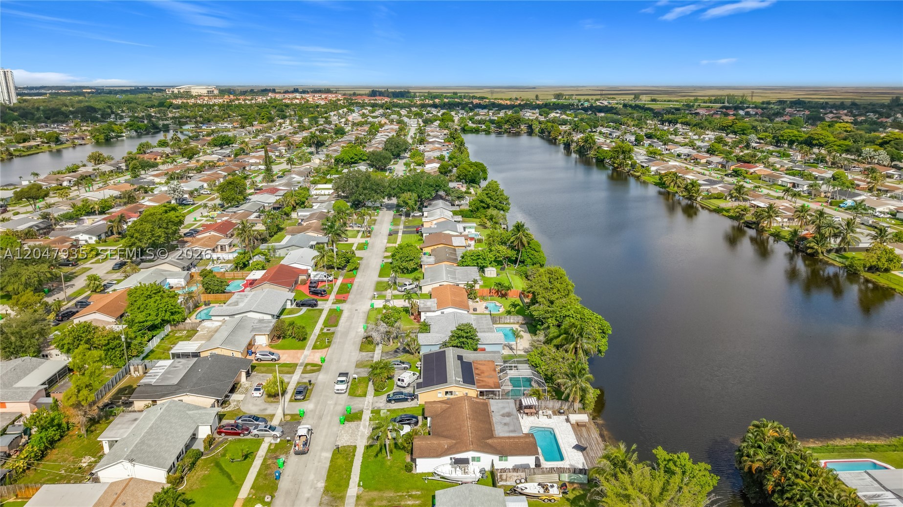 SUNRISE GOLF VILLAGE SEC - Residential