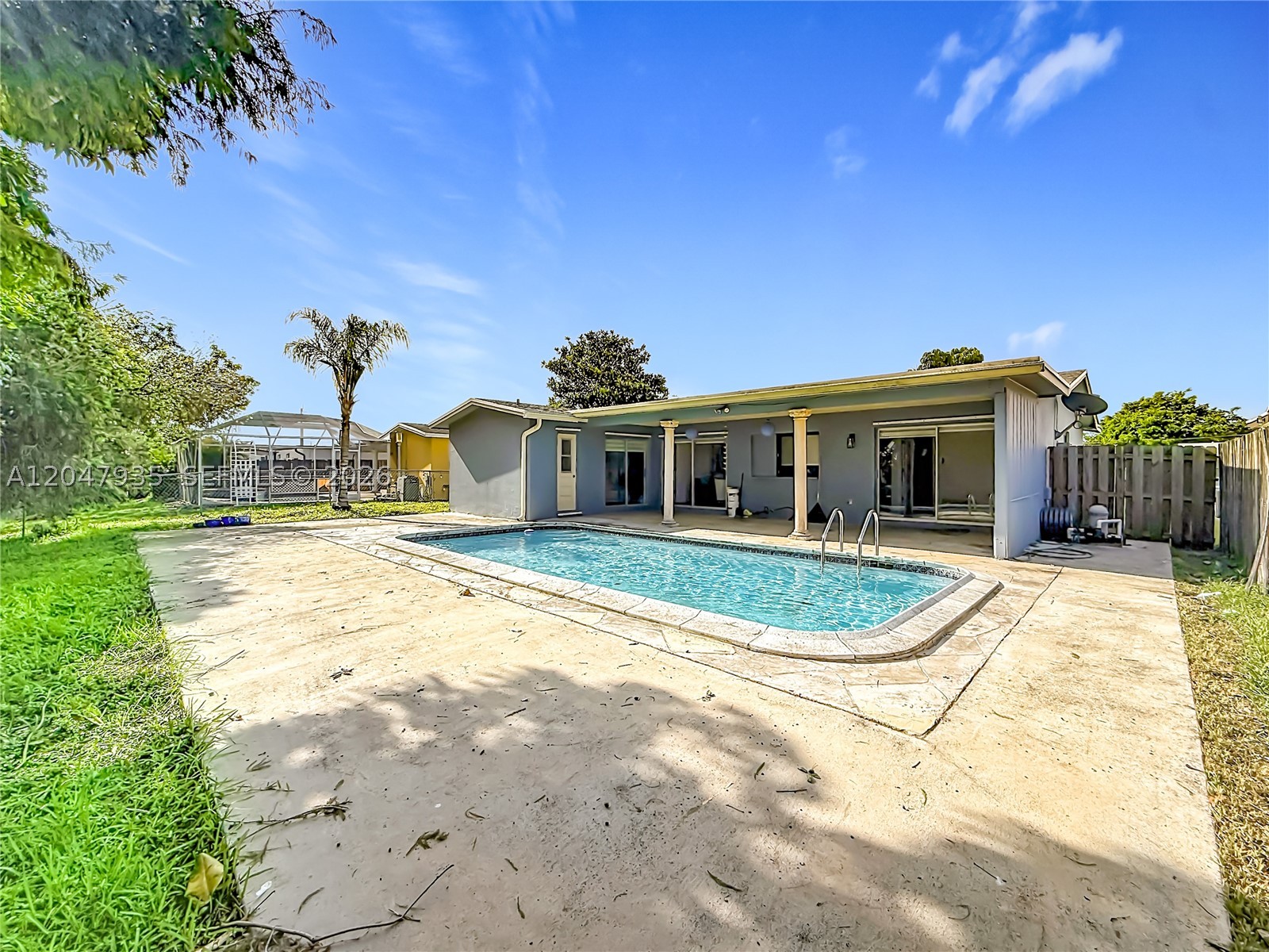 SUNRISE GOLF VILLAGE SEC - Residential