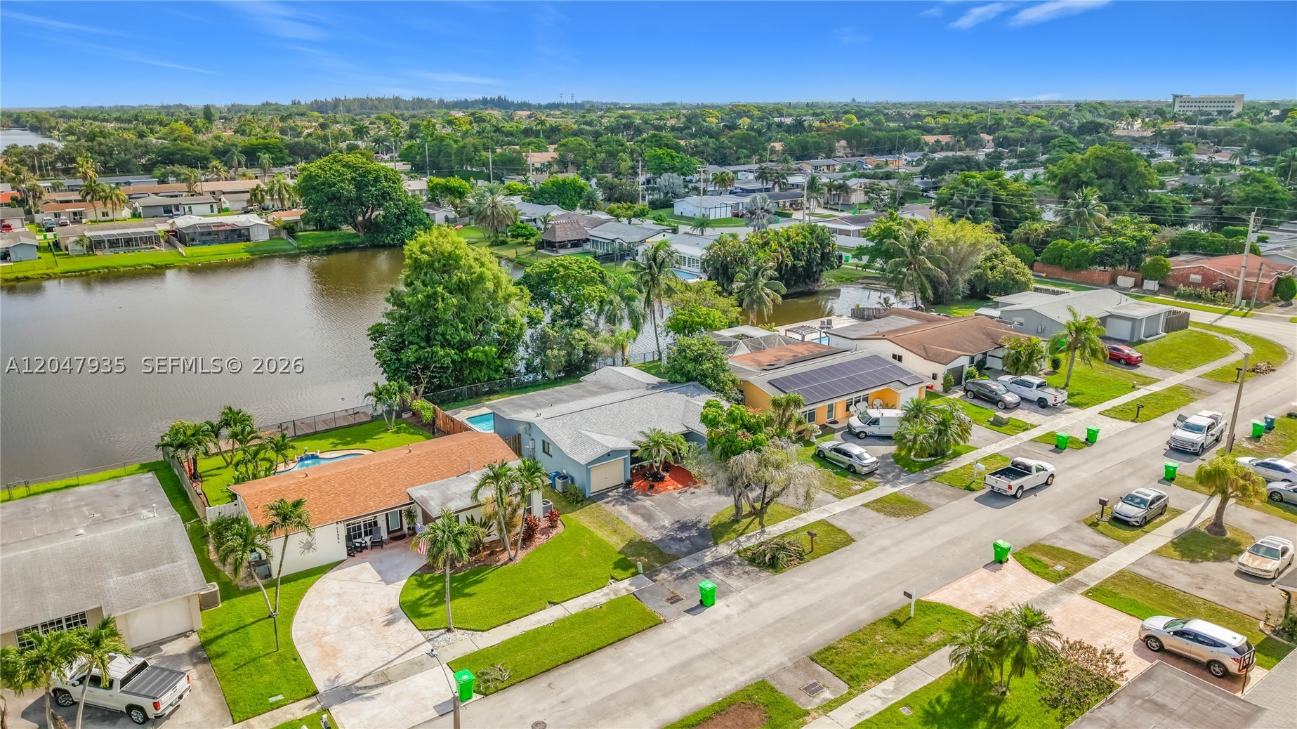 SUNRISE GOLF VILLAGE SEC - Residential