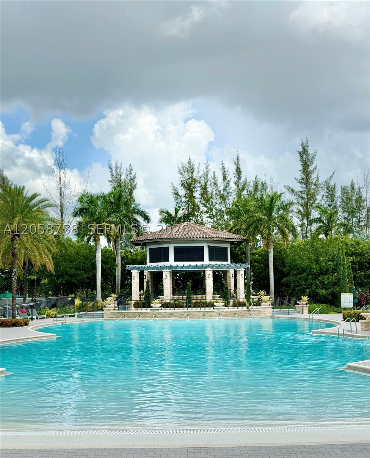 HIGHLAND AT PARK CENTRAL - Residential