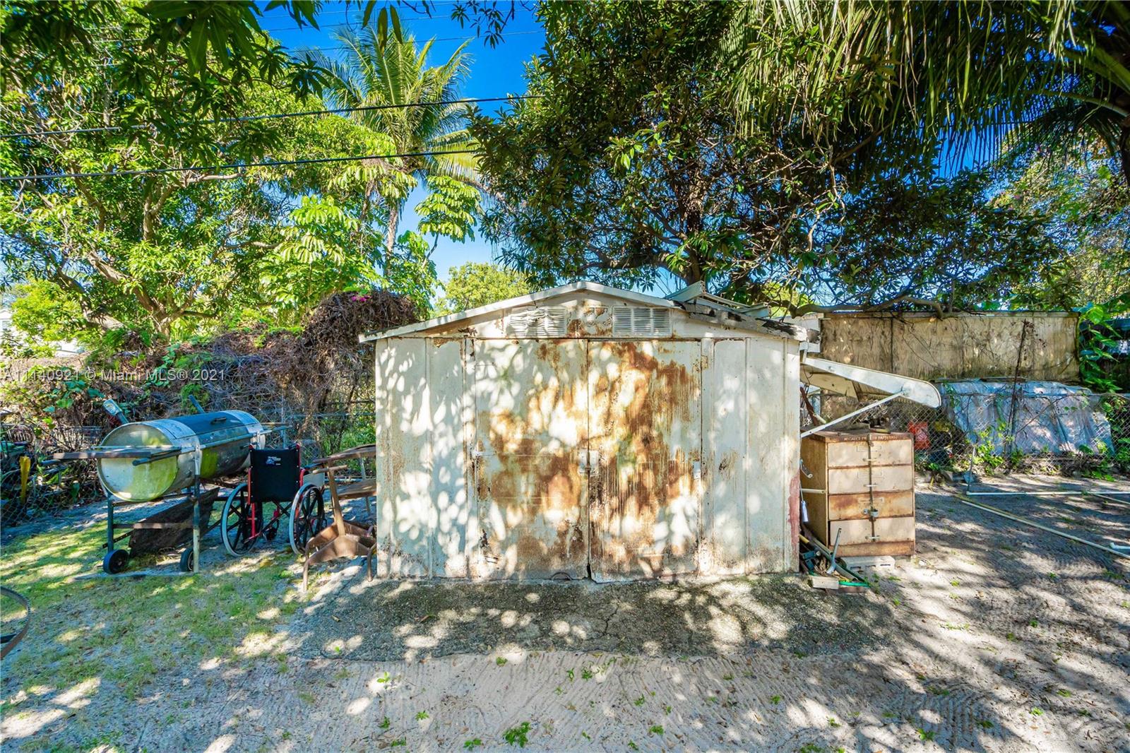 COLUMBIA PARK CORR PL - Residential