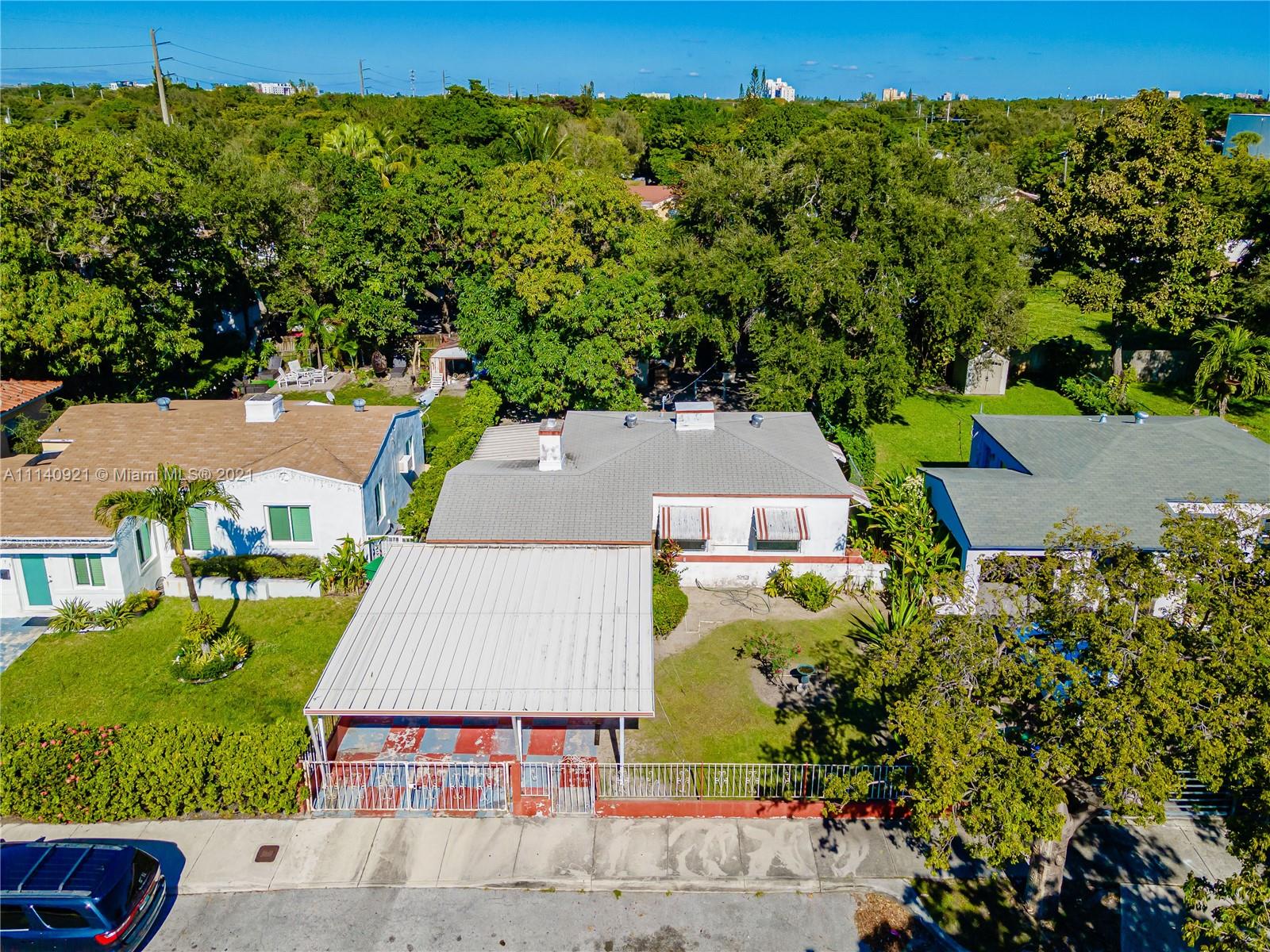 COLUMBIA PARK CORR PL - Residential