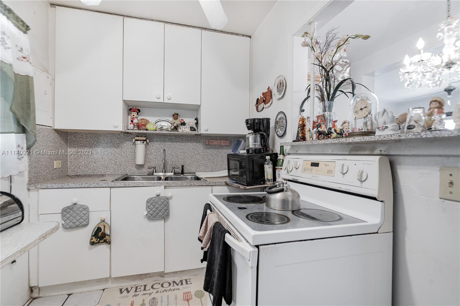 COLUMBIA PARK CORR PL - Residential