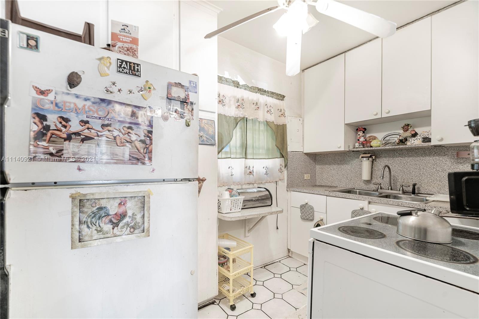 COLUMBIA PARK CORR PL - Residential