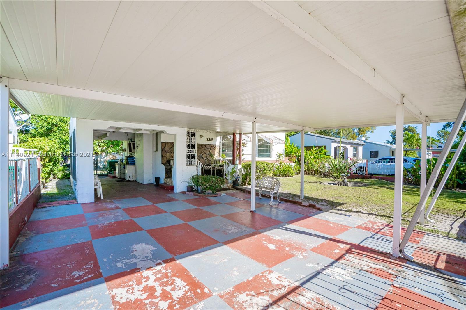 COLUMBIA PARK CORR PL - Residential