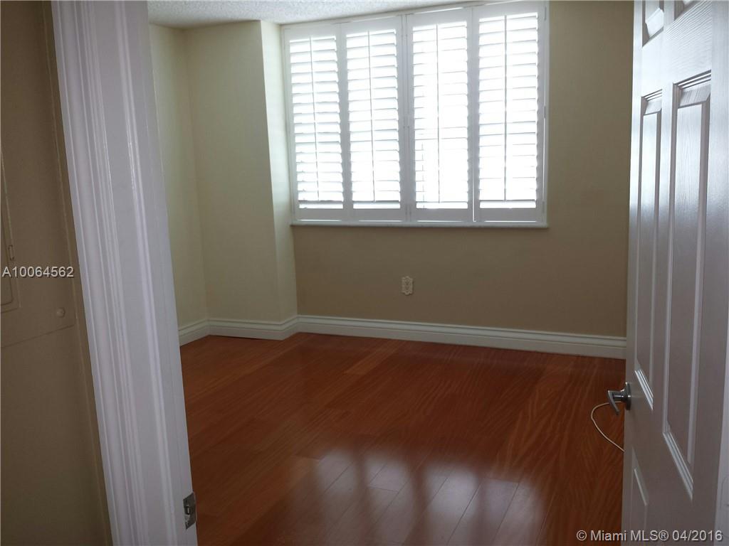 THE MARK ON BRICKELL COND - Residential Lease