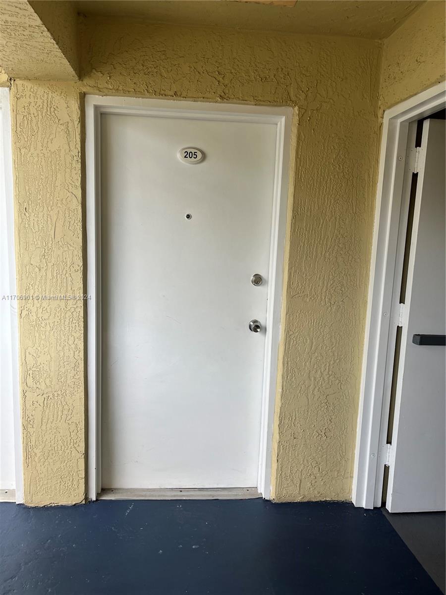 RIVER BREEZE CONDO - Residential Lease