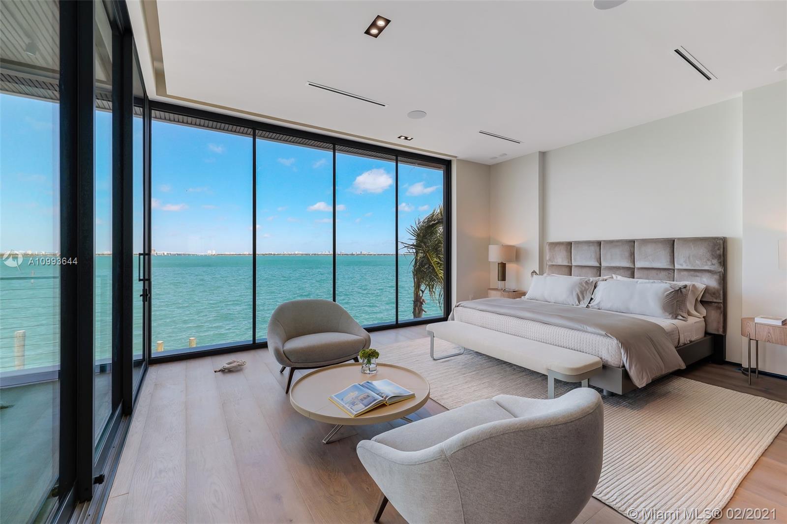 BISCAYNE ISLAND - Residential