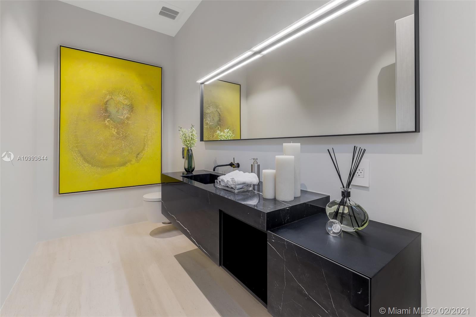 BISCAYNE ISLAND - Residential