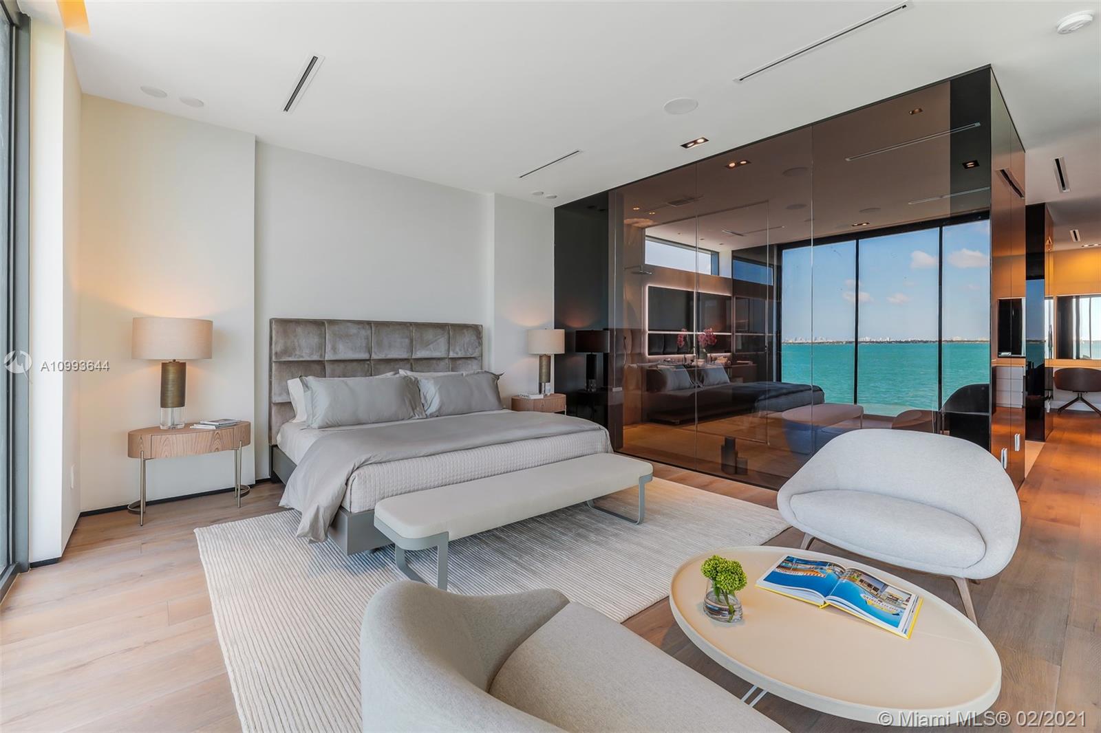 BISCAYNE ISLAND - Residential