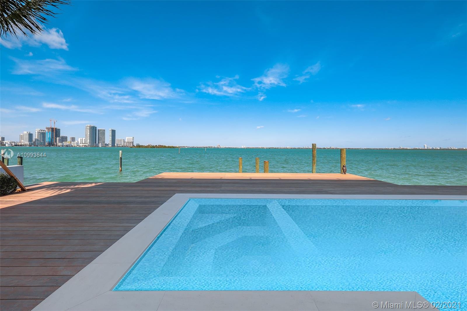 BISCAYNE ISLAND - Residential