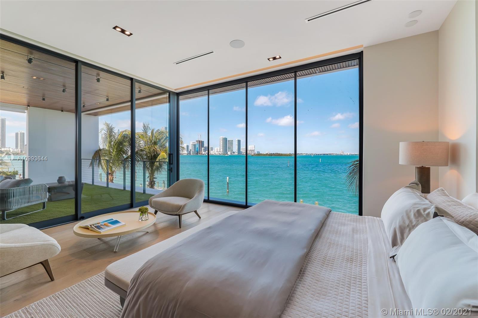 BISCAYNE ISLAND - Residential