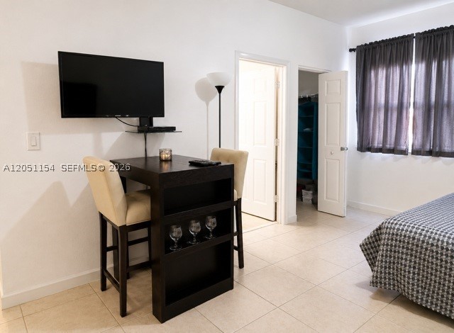 KENDALL COMMONS RESIDENTI - Residential Lease