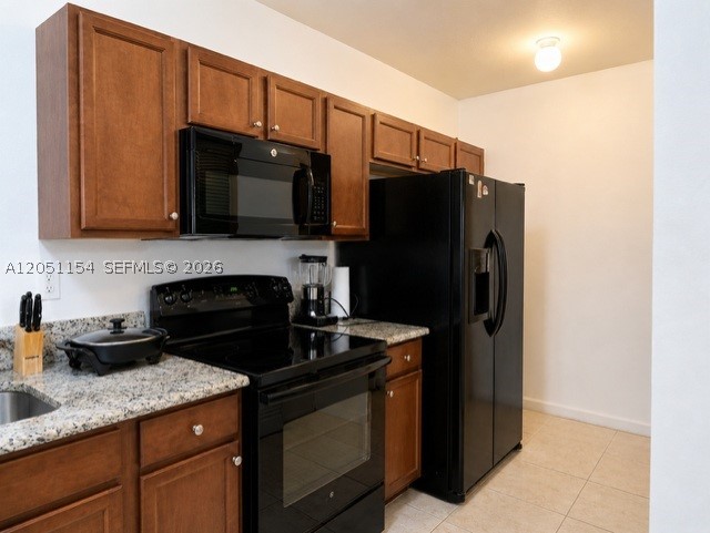 KENDALL COMMONS RESIDENTI - Residential Lease