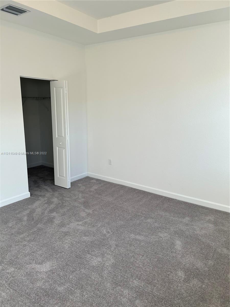 PINE VISTA - Residential Lease